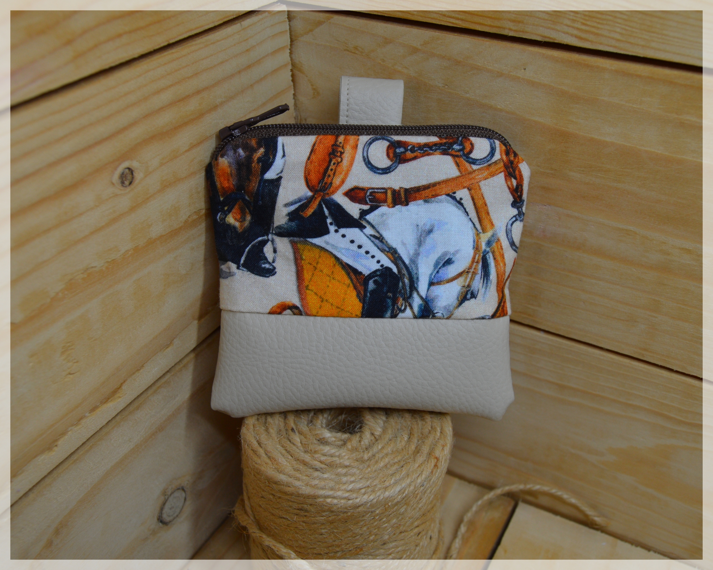pochette friandises harnachement beige 1
