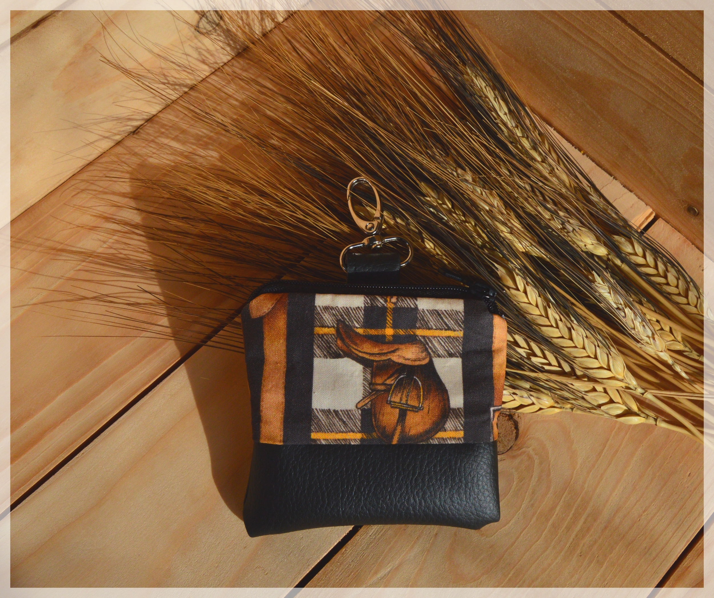 pochette friandises selles noir