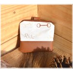 horse teuil beige 1