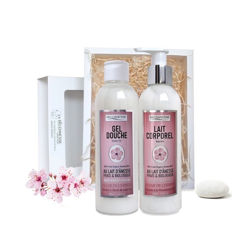 Coffret-fleur-de-cerisier-au-lait-d-anesse-bio