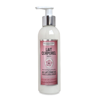 lait-corps-fleur-de-cerisier