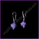 Boucles doreilles cristal parme montées sur crochets doreilles