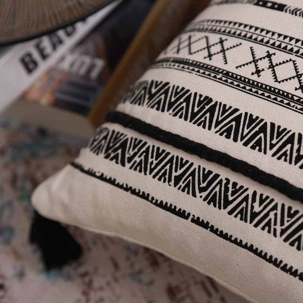 Vintage-Black-Cushion-Cover-Cotton-Pillow-Cover-45x45cm-30x50cm-With-Tassles-for-home-decoration-Living-Room