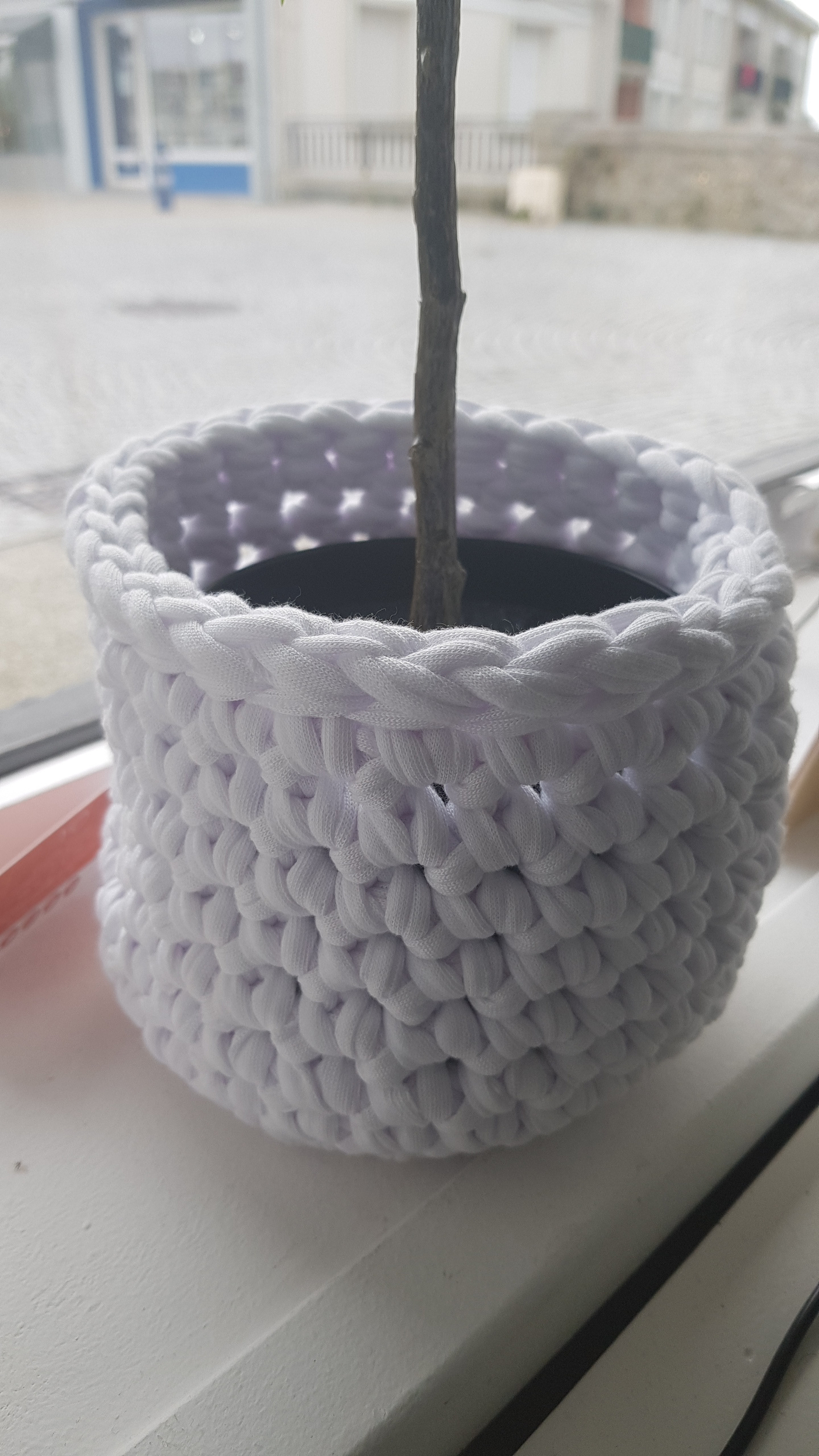 Grand pot crochet blanc 42€ YO