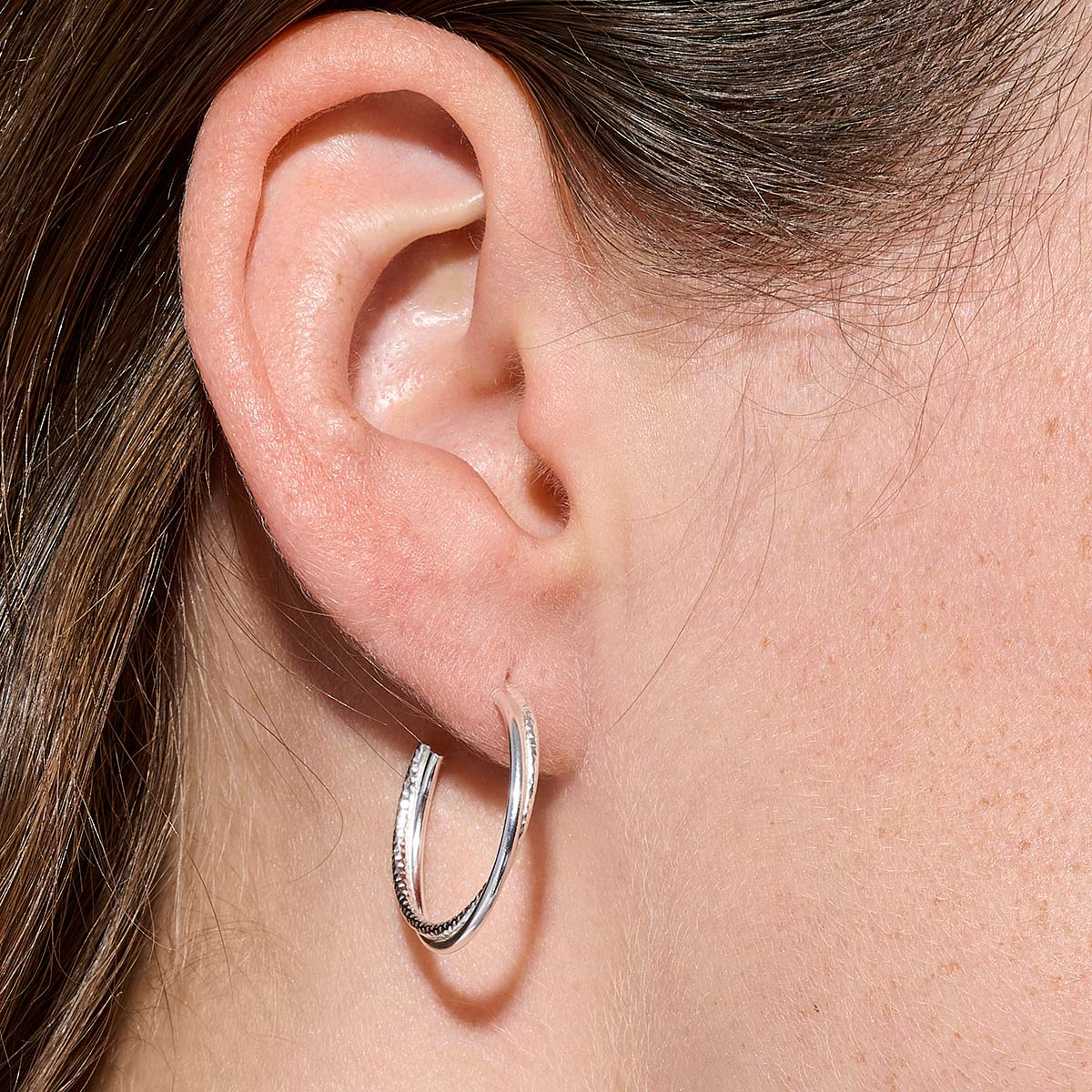 CRÉOLES DOUBLE ANNEAU LISSE ET DIAMANTÉ 20MM
