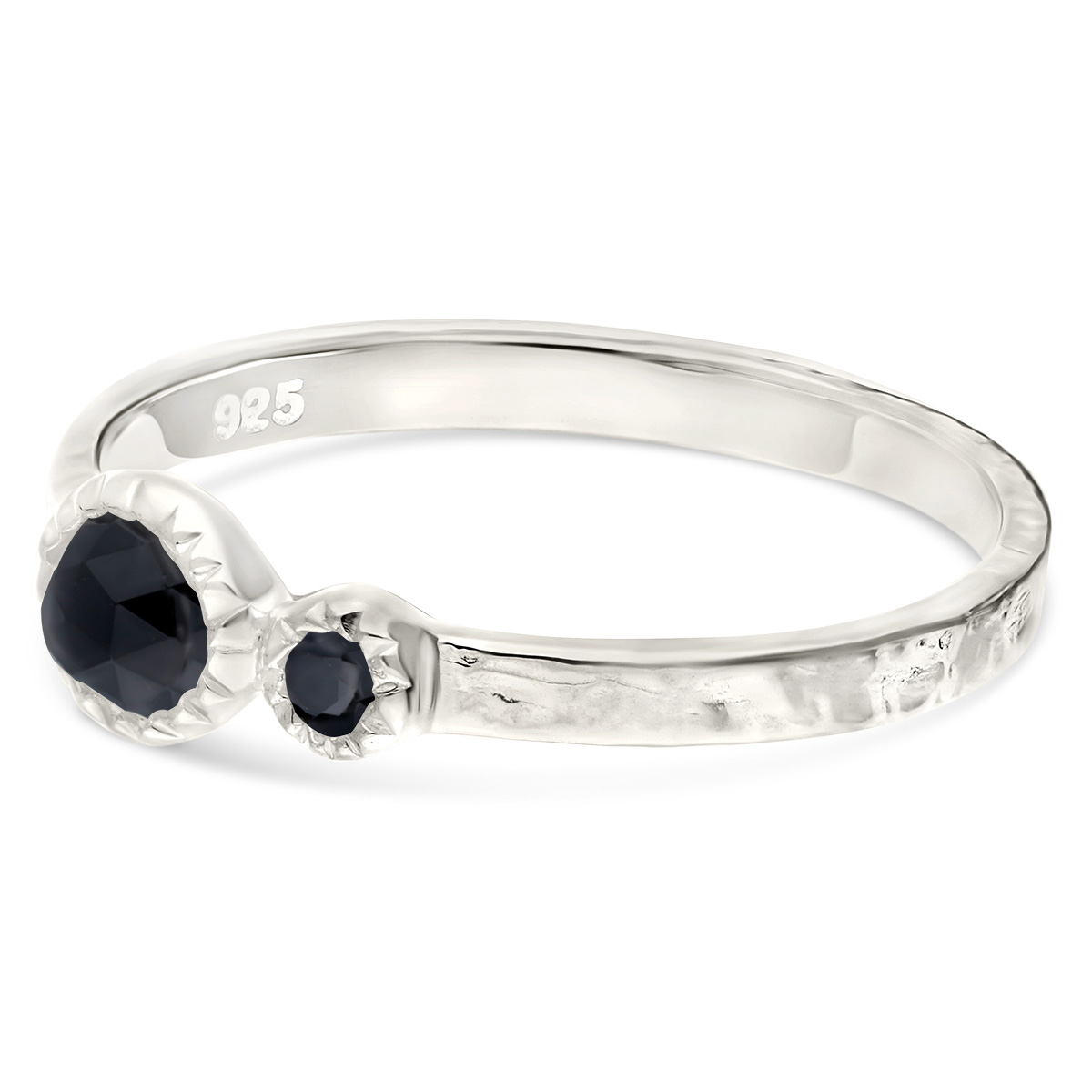 BAGUE ANNEAU MARTELÉ DEUX PIERRES ONYX NOIR