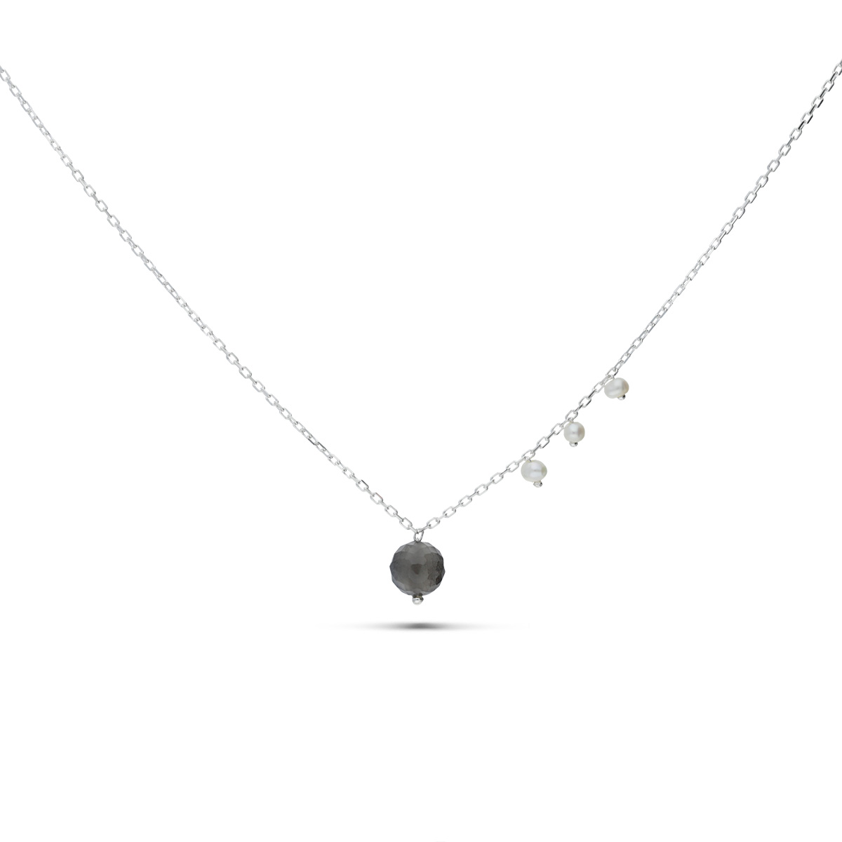 COLLIER CHAÎNE SPINELLE RONDE ET PERLES NACREES