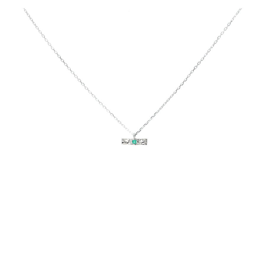 COLLIER RECTANGLE MARTELÉ ET ONYX VERT