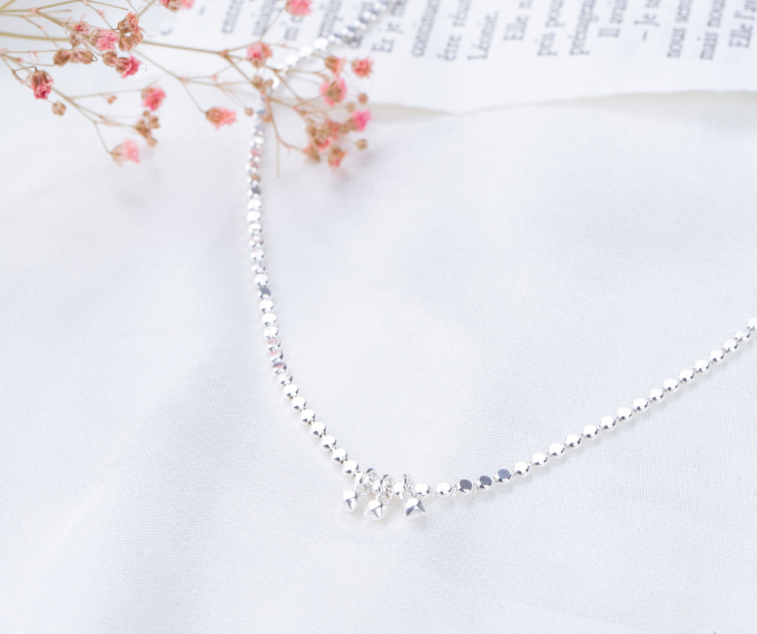 collier paros nature morte