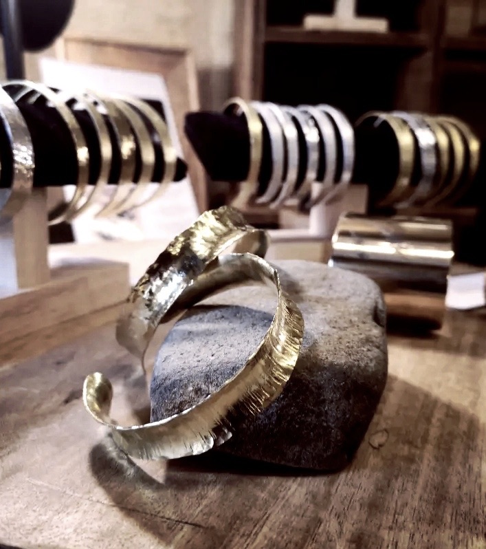 Verdegrine - Bracelet dinandé - Création