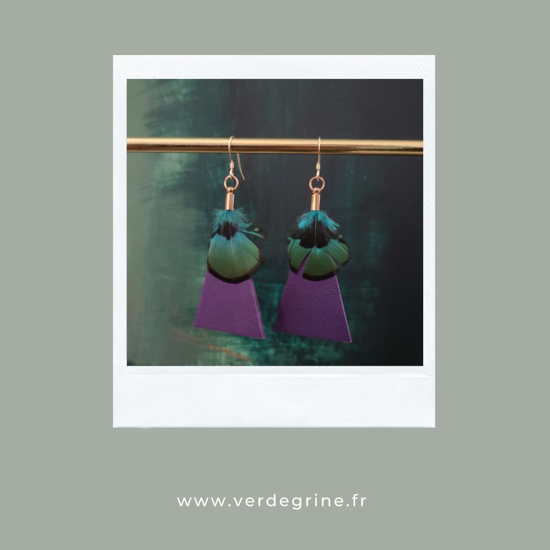verdegrine boucles d oreilles cuir violet plumes de faisan turquoises