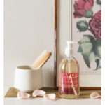 savon liquide de marseille rose sauvage ambiance