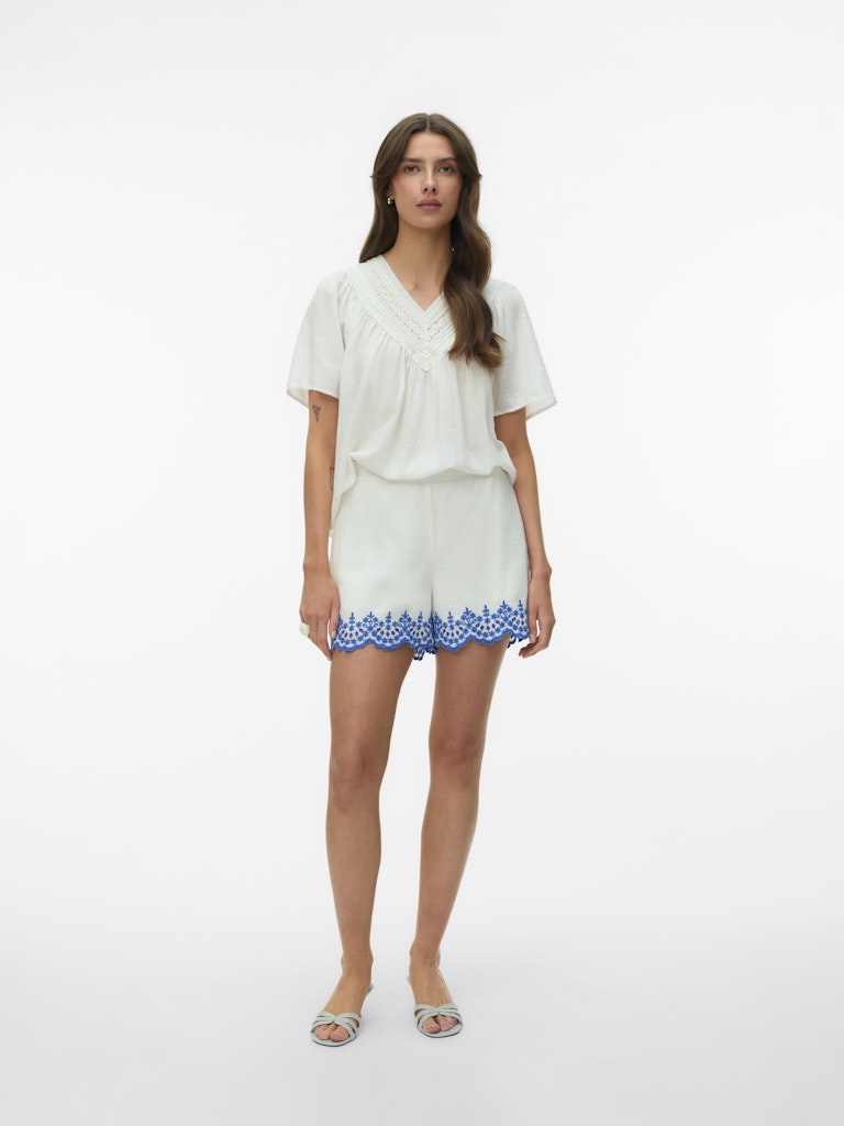 VERO-MODA_Springsummer_4990910_10345832 (1)