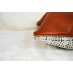 Détail coussin VRauf Authentique Cuir et tissu