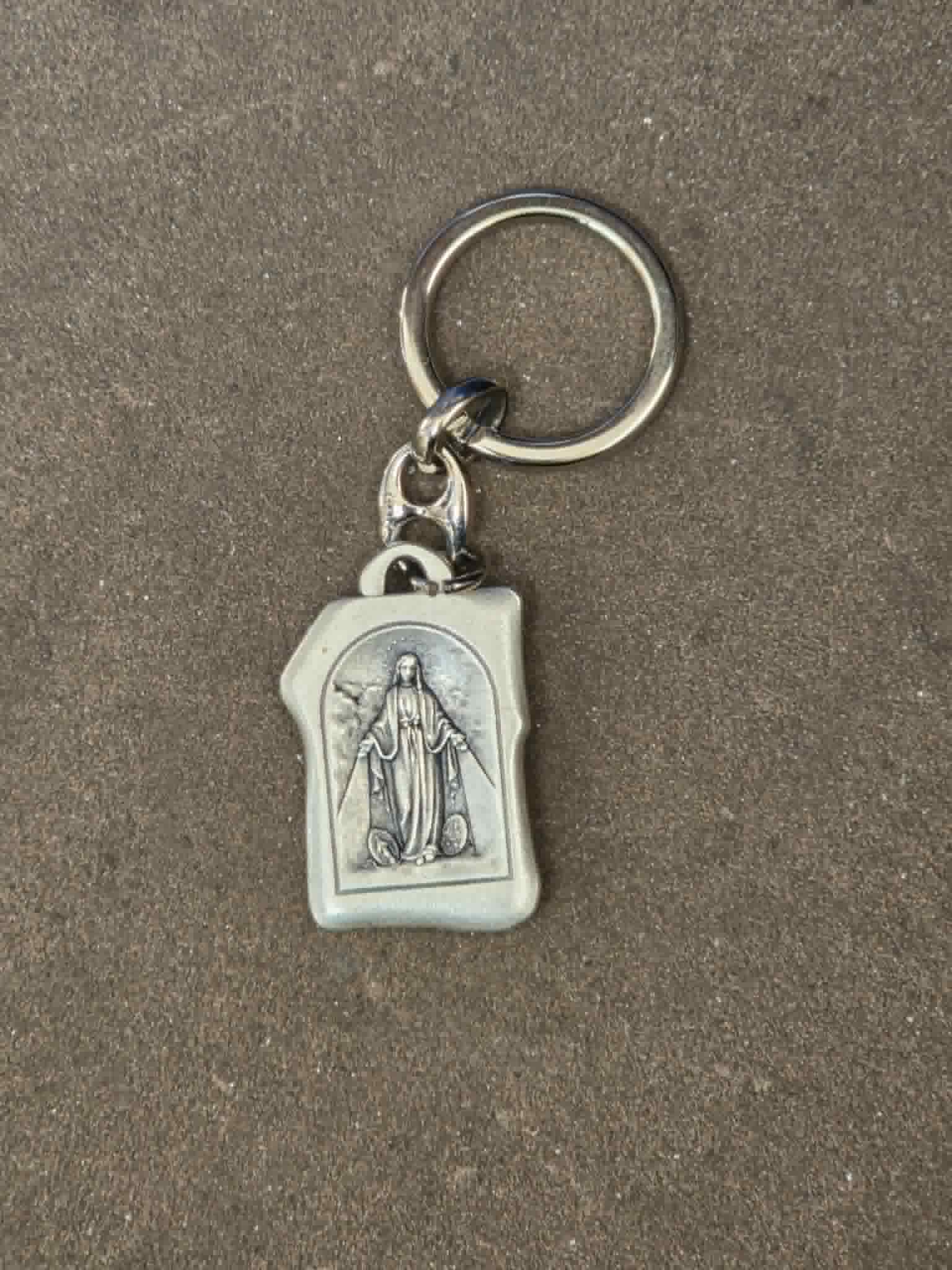 Porte clé vierge face