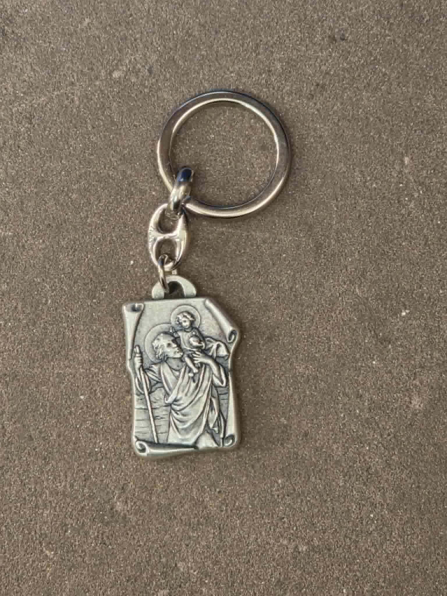 Porte clé vierge verso