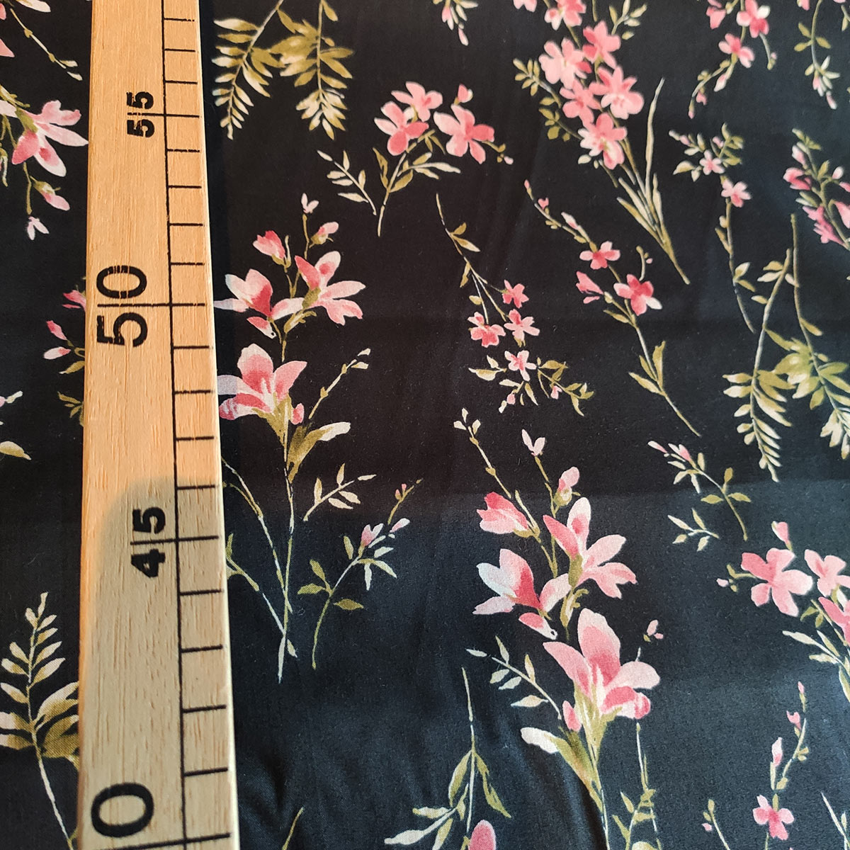 tissu-coton-bio-kokka-floral-noir-2