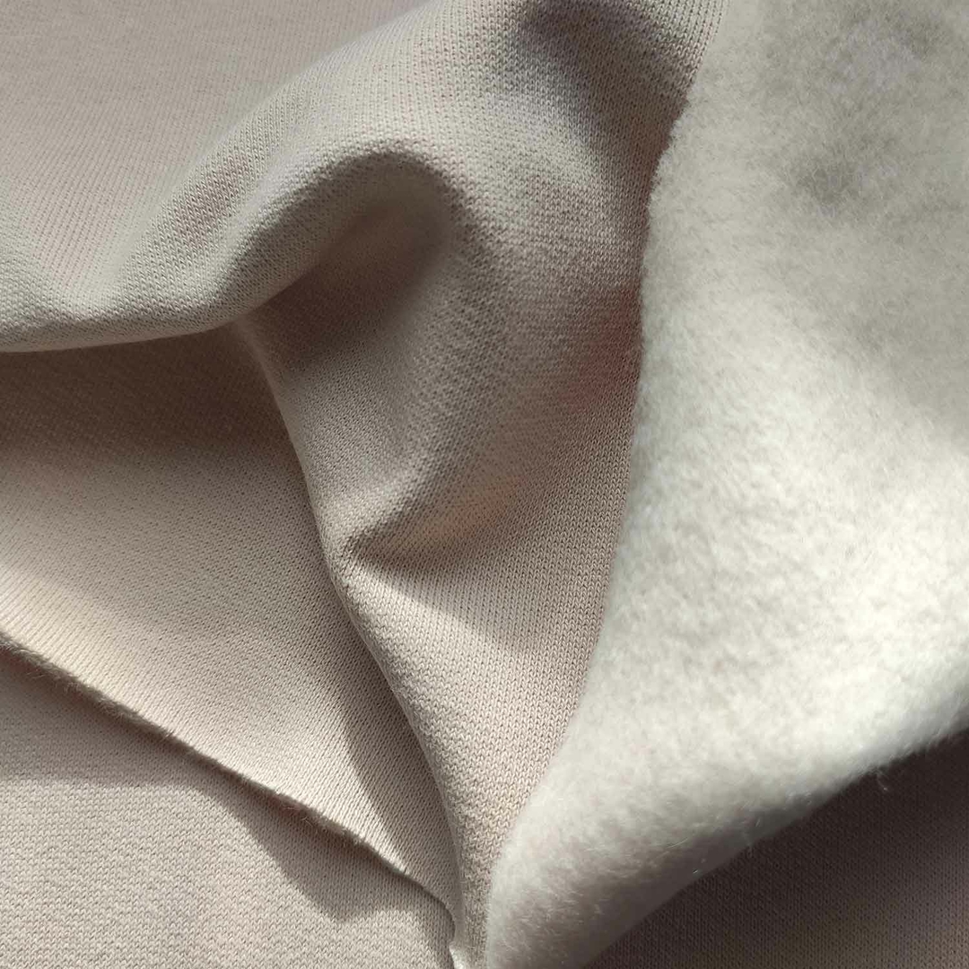 Molleton de coton biologique non teinté écru tissu absorbant