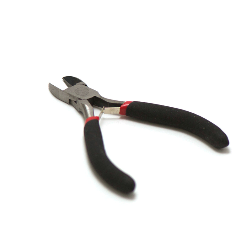 pince-tete-coupure-noir