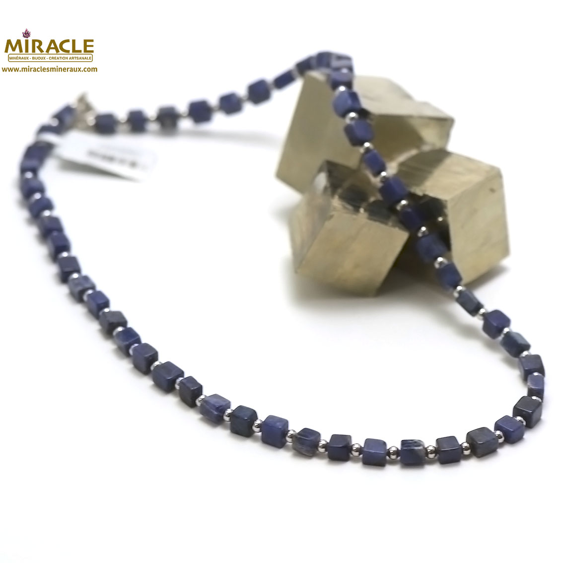A carrée -perle argenté 1 collier en pierre naturelle de sodalite