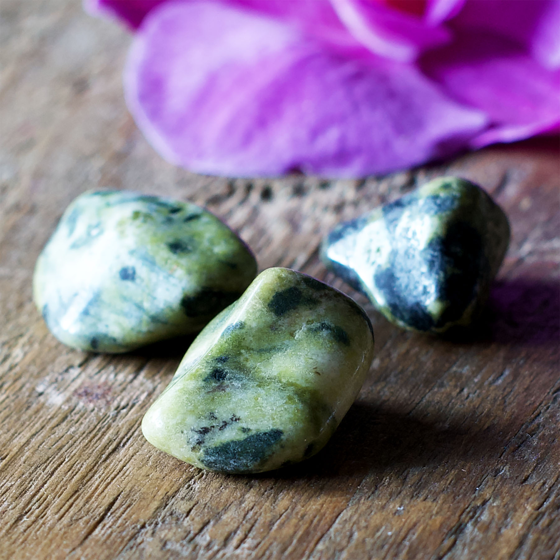 Vertus de la Serpentine | Miraclesmineraux.com