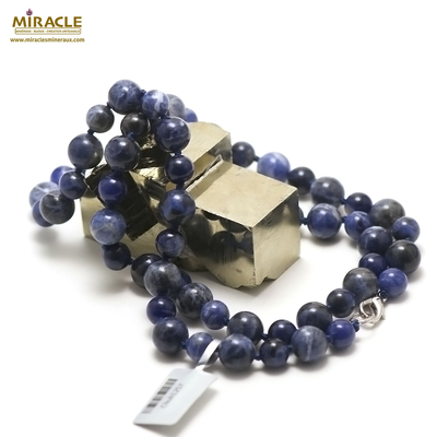 collier long sodalite "perle ronde 10-8 mm"
