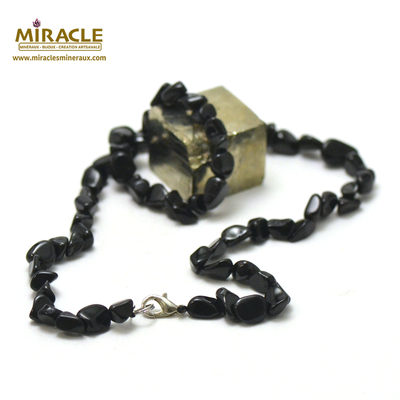 pierre roulée collier en pierre naturelle de tourmaline noir