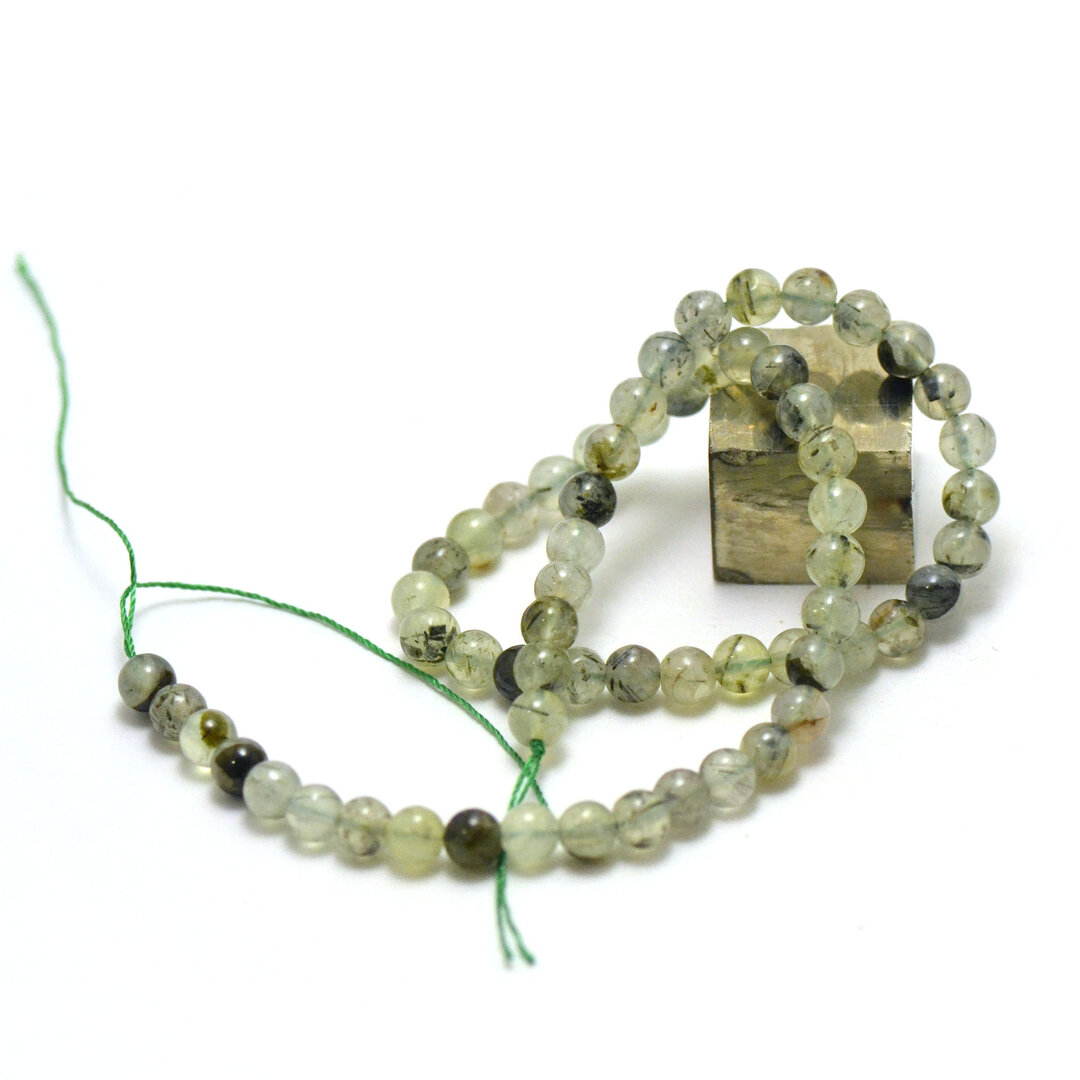 Fil De Perles En Chrysoprase - Boules De 6mm - Environ 39cm (63 Pièces) - Neuf