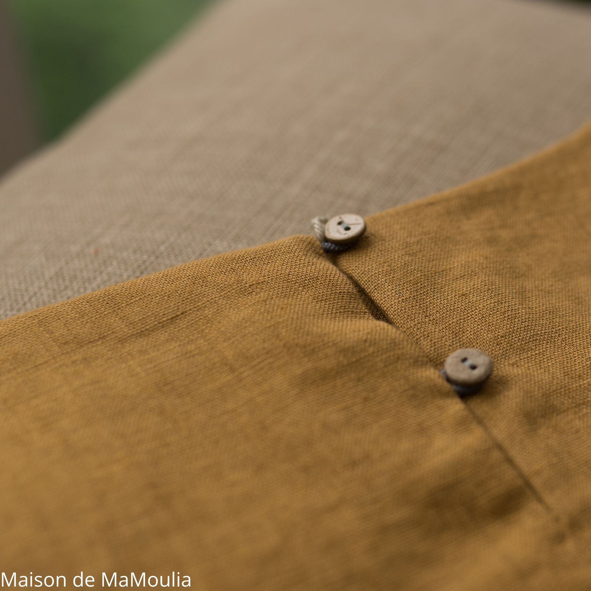 chemise-blouse-femme-pur-lin-lave-simplygrey-maison-de-mamoulia-jaune- moutarde-