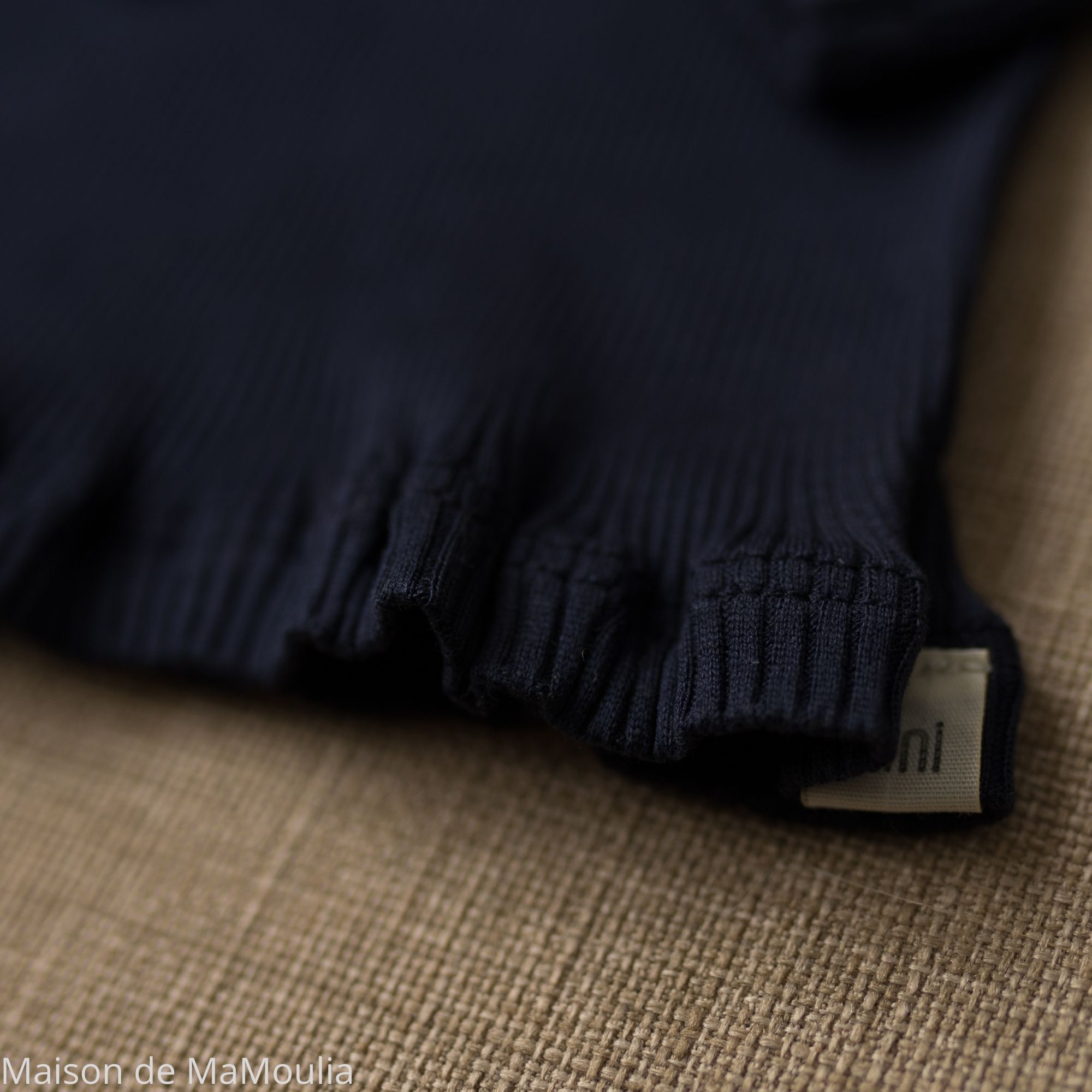 minimalisma-Belfast - tshirt-manches-longues-bebe-soie-coton-bleu-maison-de-mamoulia-bleu-nuit-