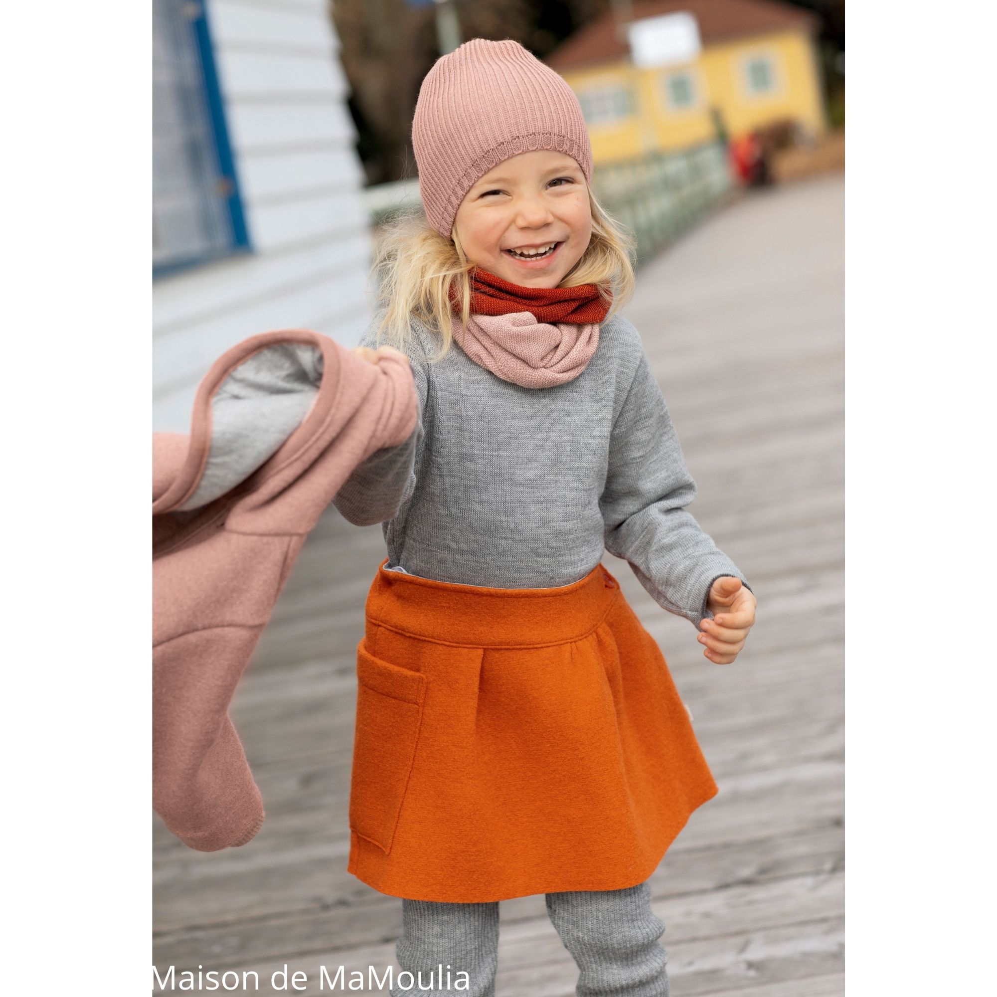 Bonnet et snoob , taille 6 / 7ans /8 ans / 9 ans, en laine vert olive  enfant fille ou garçon, hiver , tricoté main, - Un grand marché