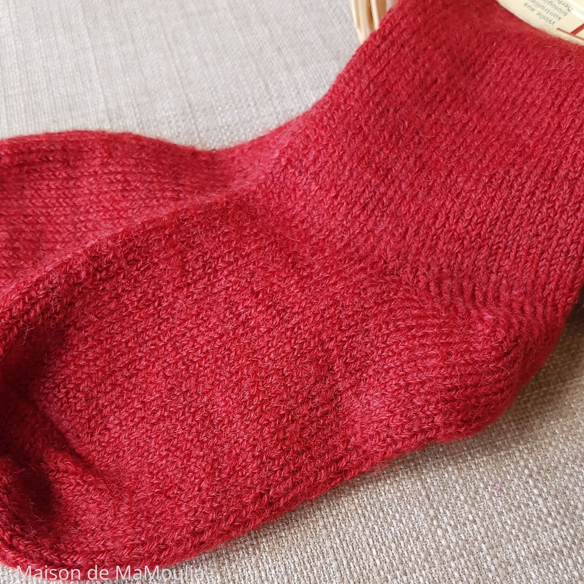 10-chaussettes-chaudes-pure-laine-bio-ecologique-hirsch-natur-bebe-enfant-maison-de-mamoulia-gris-tres-epaisses-rouge