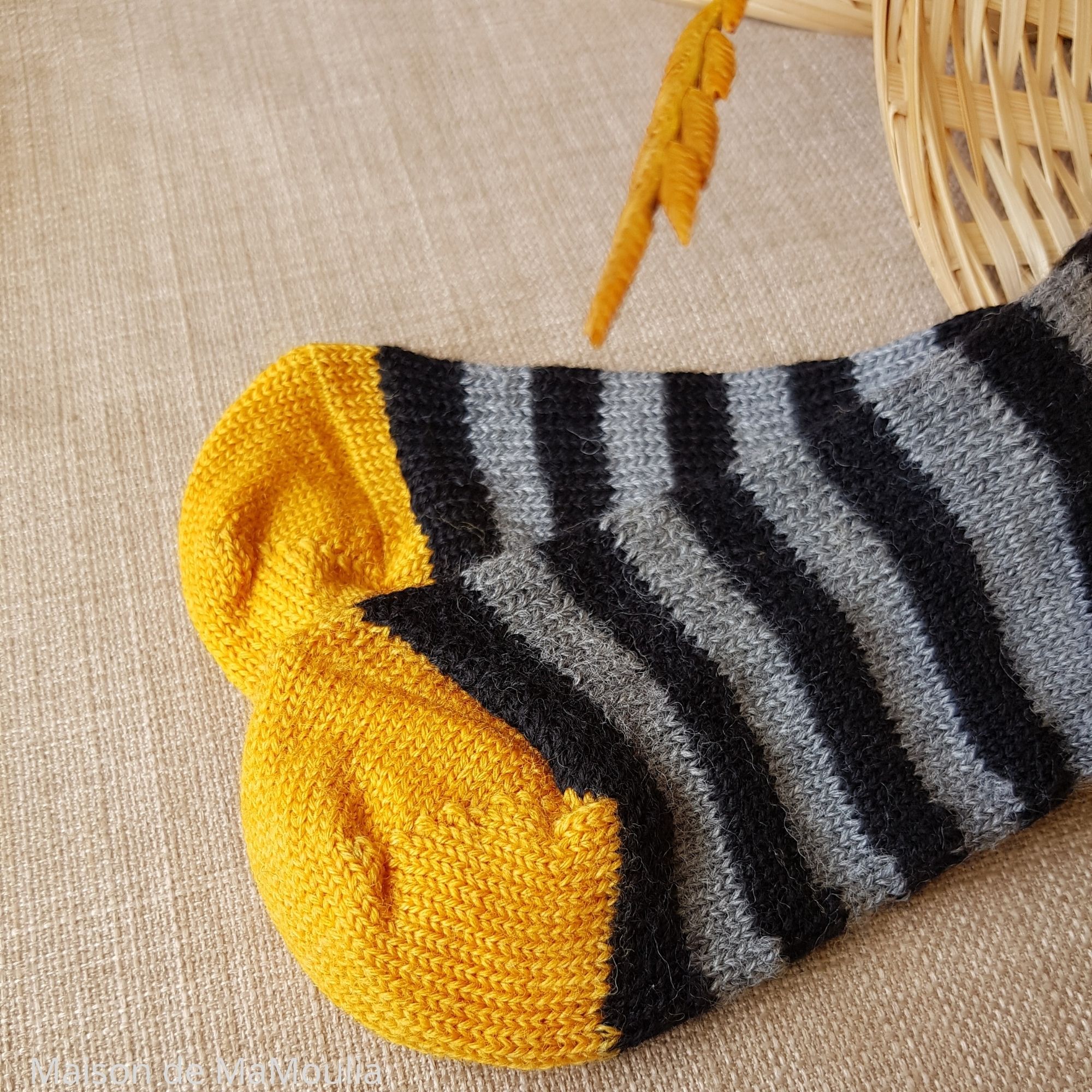 La chaussette de laine rayures larges, Le 31