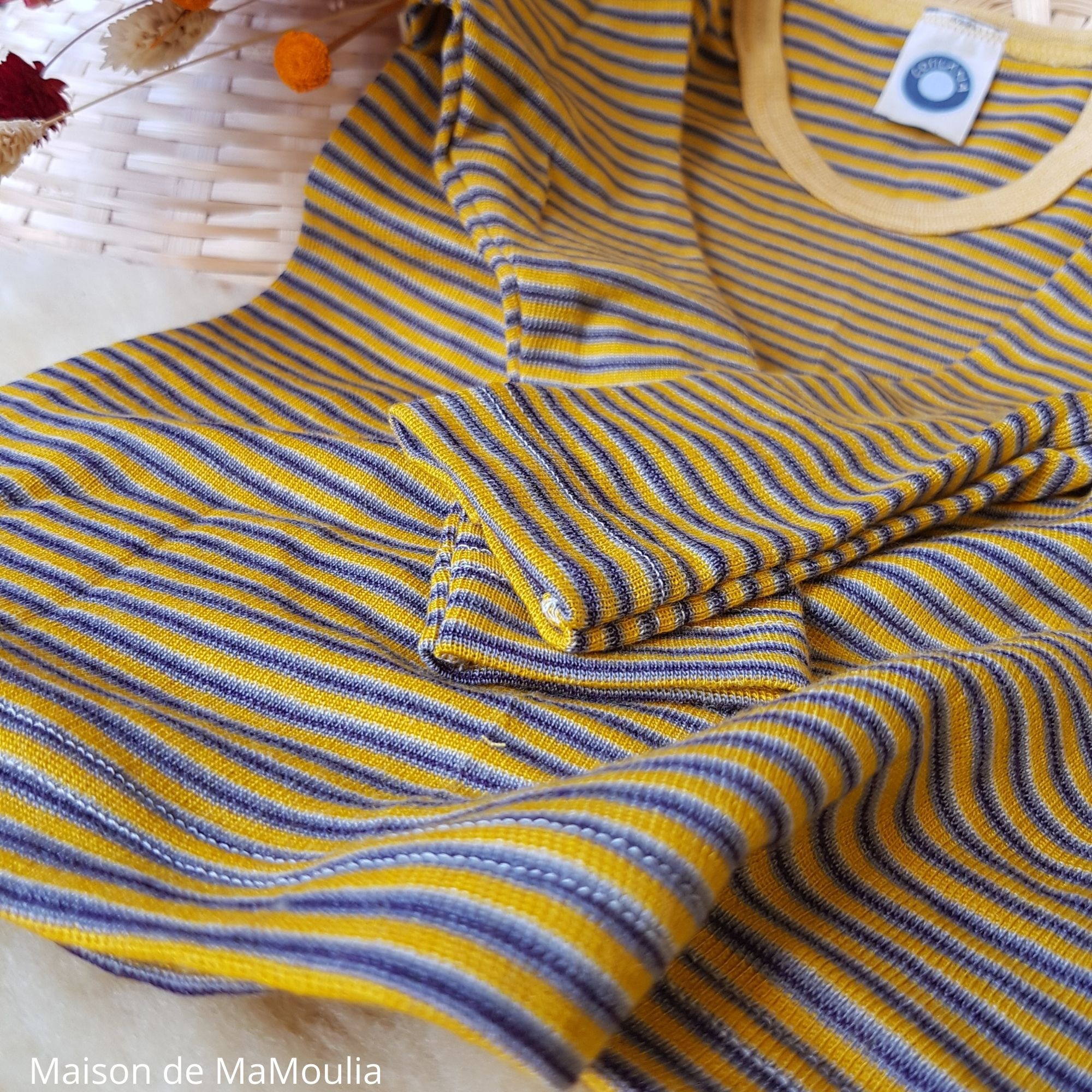tshirt-thermoregulateur-cosilana-laine-soie-enfant-maison-de-mamoulia-jaune-violet-manches-longues
