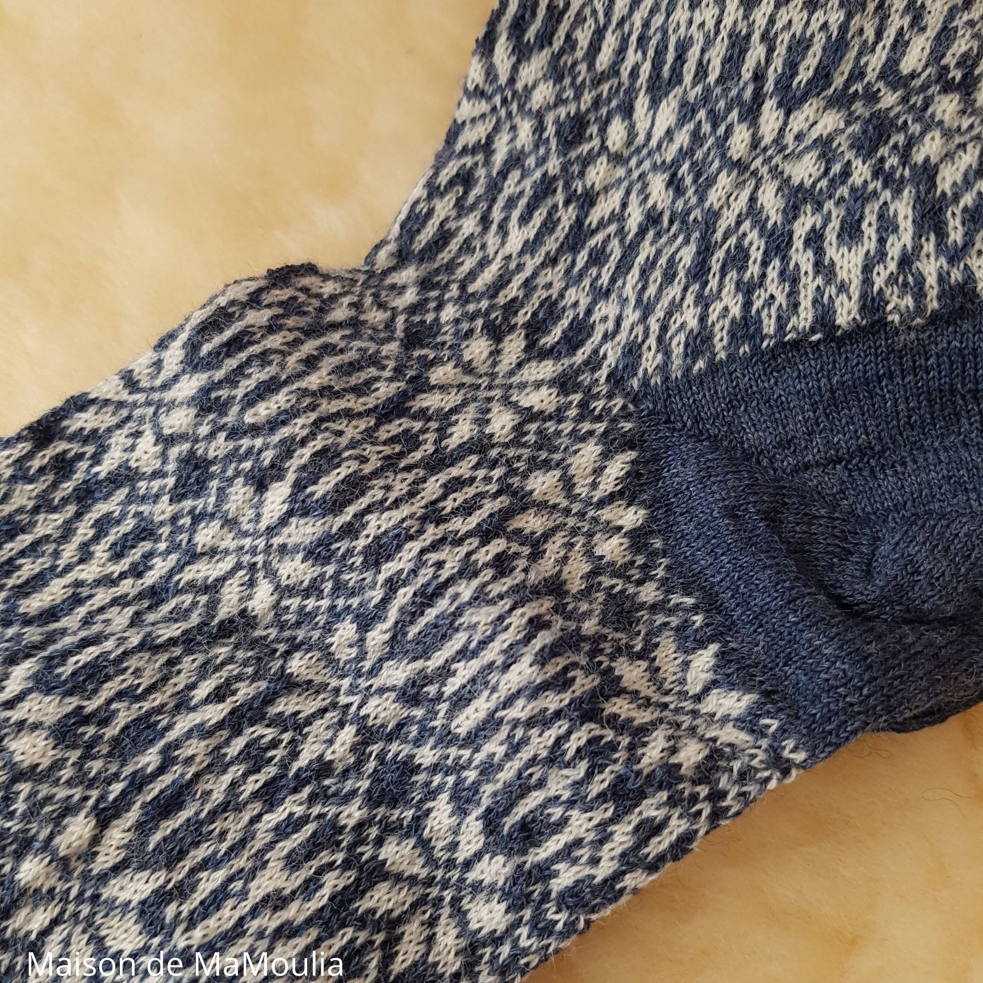 156-chaussettes-pure-laine-bio-ecologique-hirsch-natur-maison-de-mamoulia-norvegienne-adulte-bleu-fine-