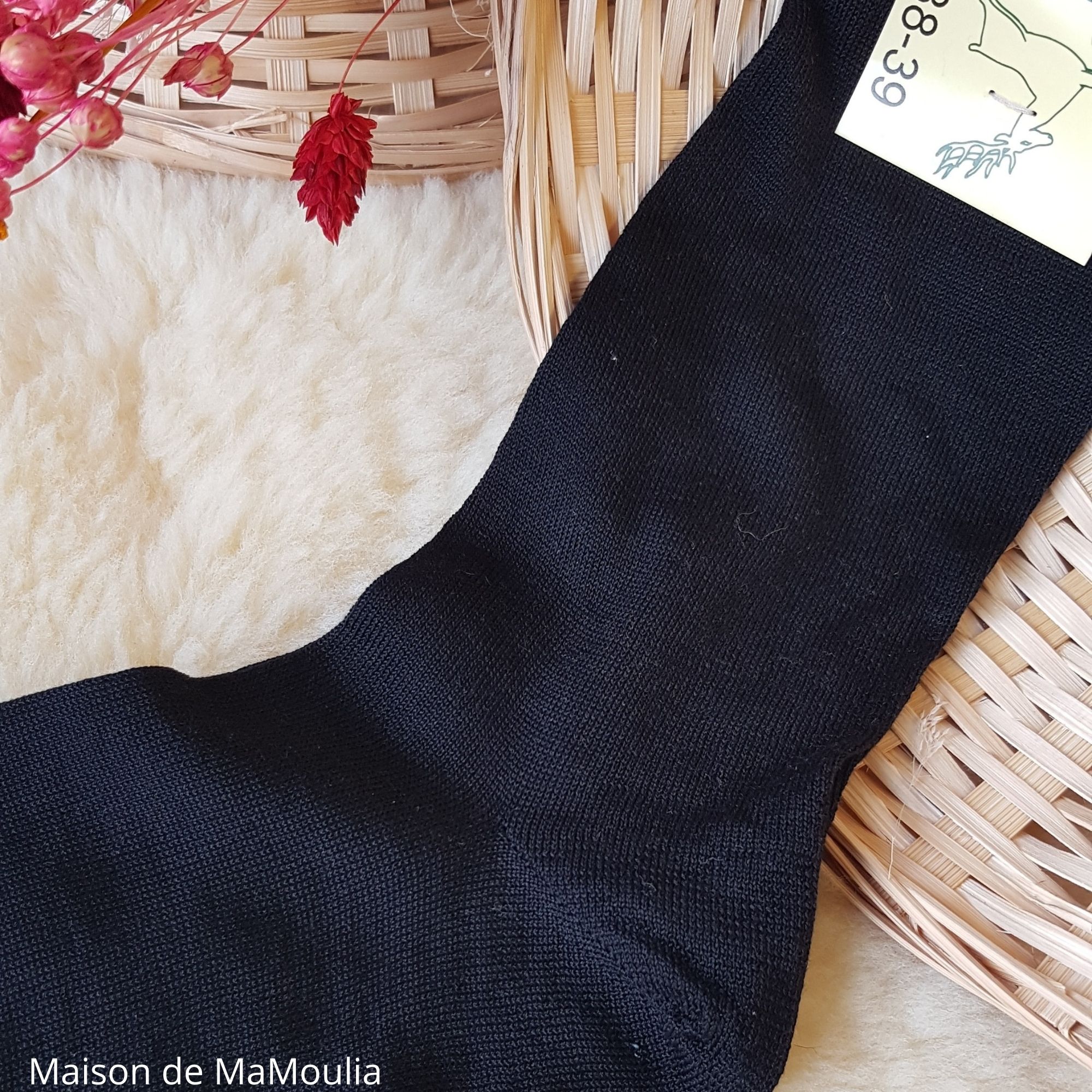 081-chaussettes-fines-pure-soie-ecologique-hirsch-natur-maison-de-mamoulia-adulte-noir