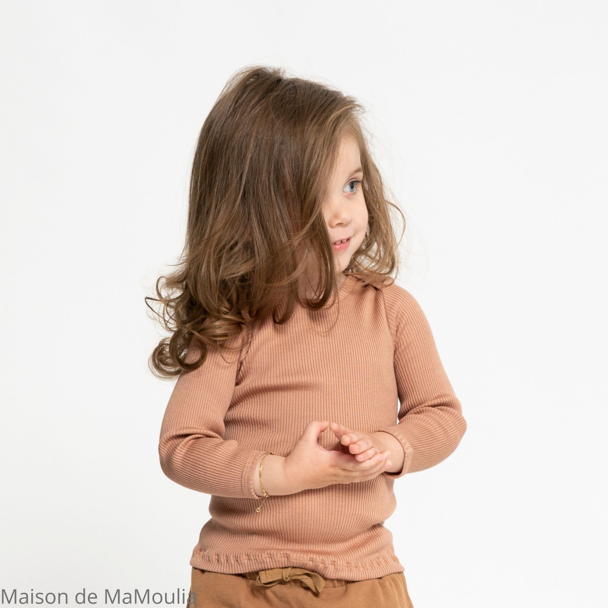 belfast-tshirt-haut-manches-longues-bebe-enfant-soie-coton-bio-minimalisma-maison-de-mamoulia-nougat--beige-