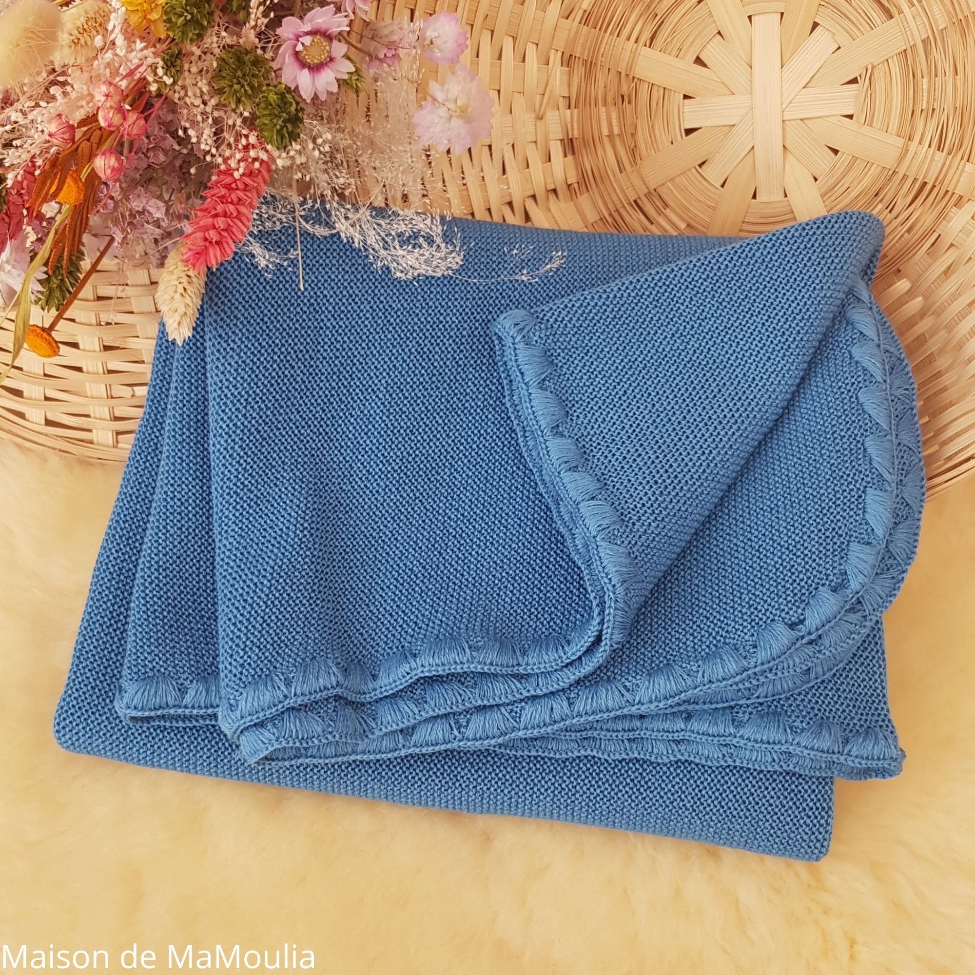 couverture-laine-merinos-tricotée-bio-disana-maison-de-mamoulia-bleu clair-