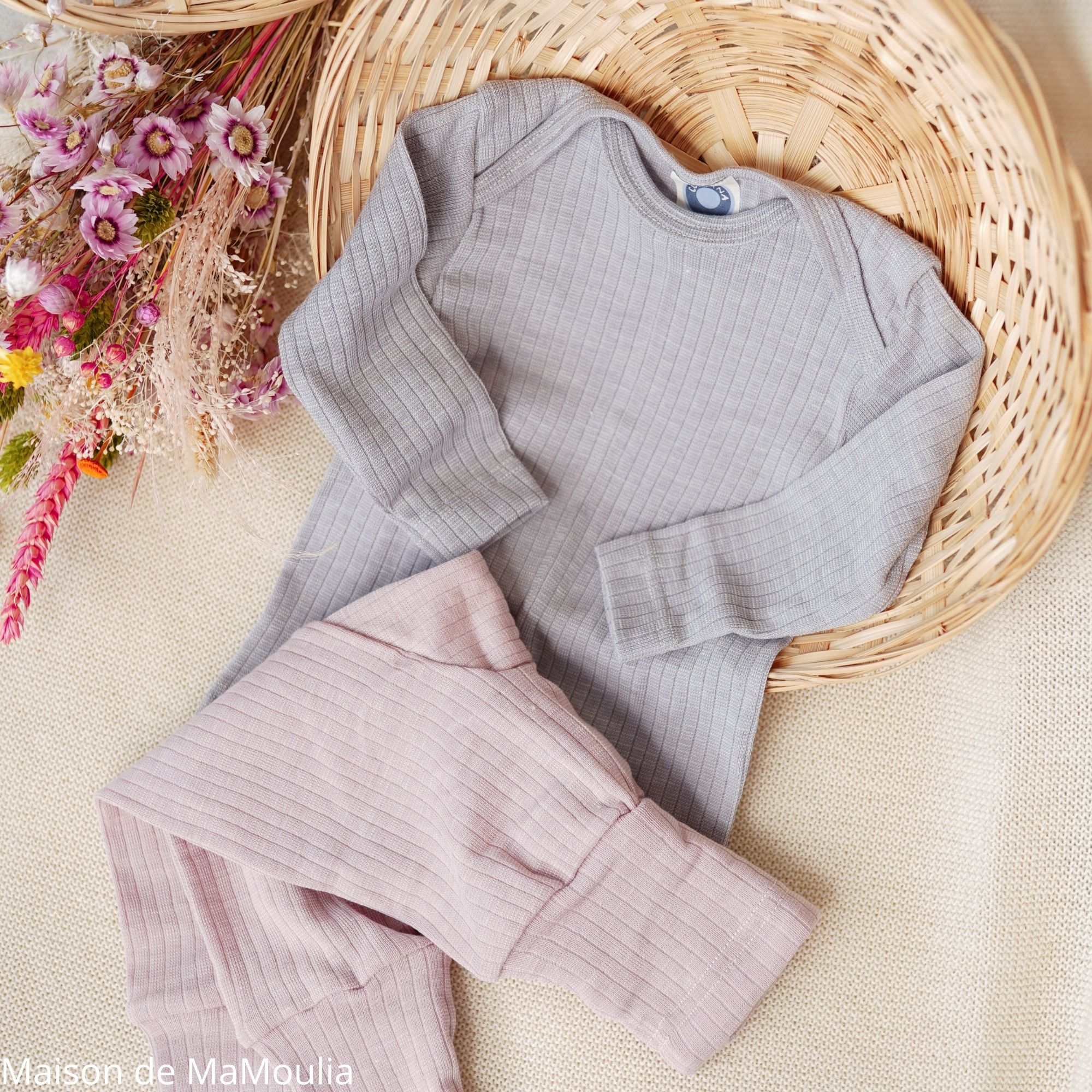 pantalon-ceinture-large-cosilana-laine-soie-coton-bio-bebe-enfant-maison-de-mamoulia- gris-rose-tshirt