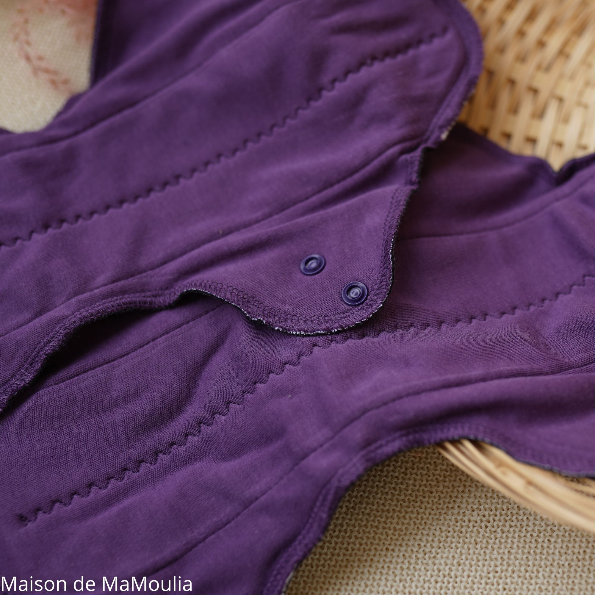 serviettes-hygieniques-lavables-mamidea-babyidea-maison-de-mamoulia-maxi-nuit-aubergine-violet-lot-bio
