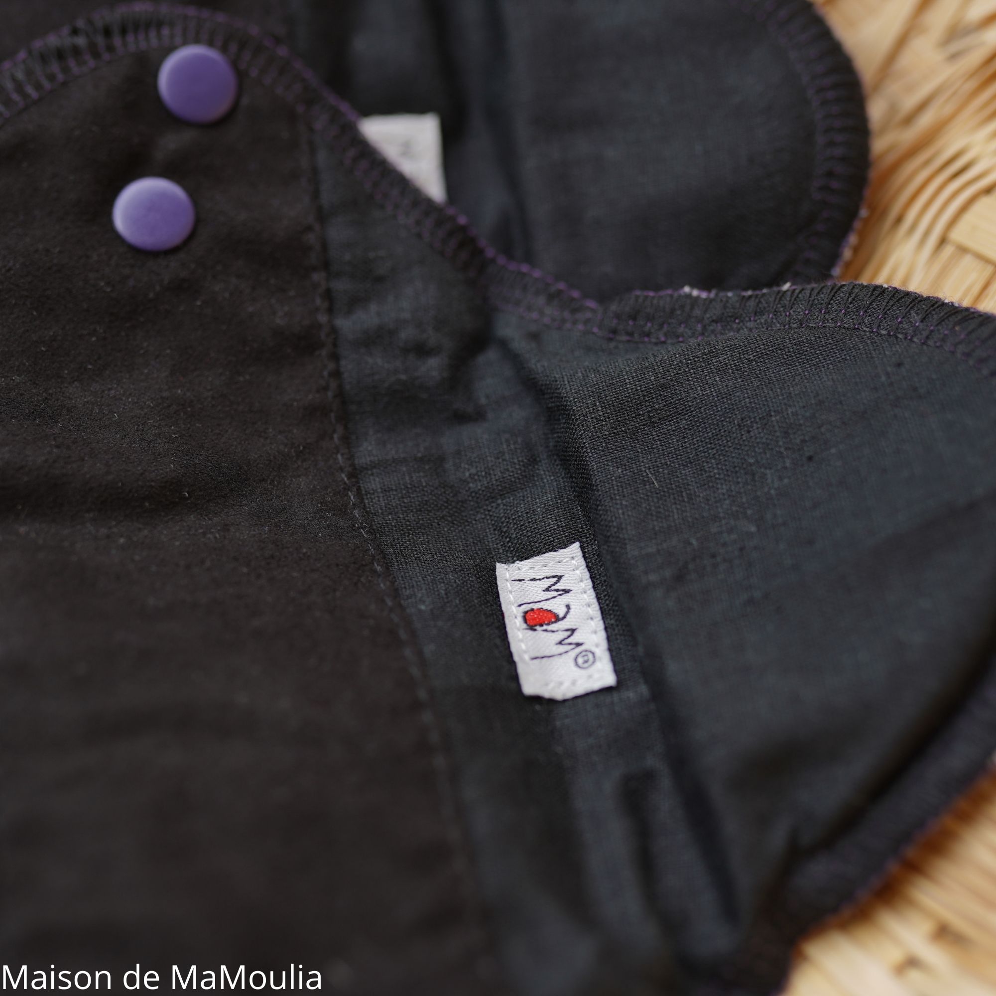 serviettes-hygieniques-lavables-mamidea-babyidea-maison-de-mamoulia-maxi-nuit-aubergine-violet-lot-violet