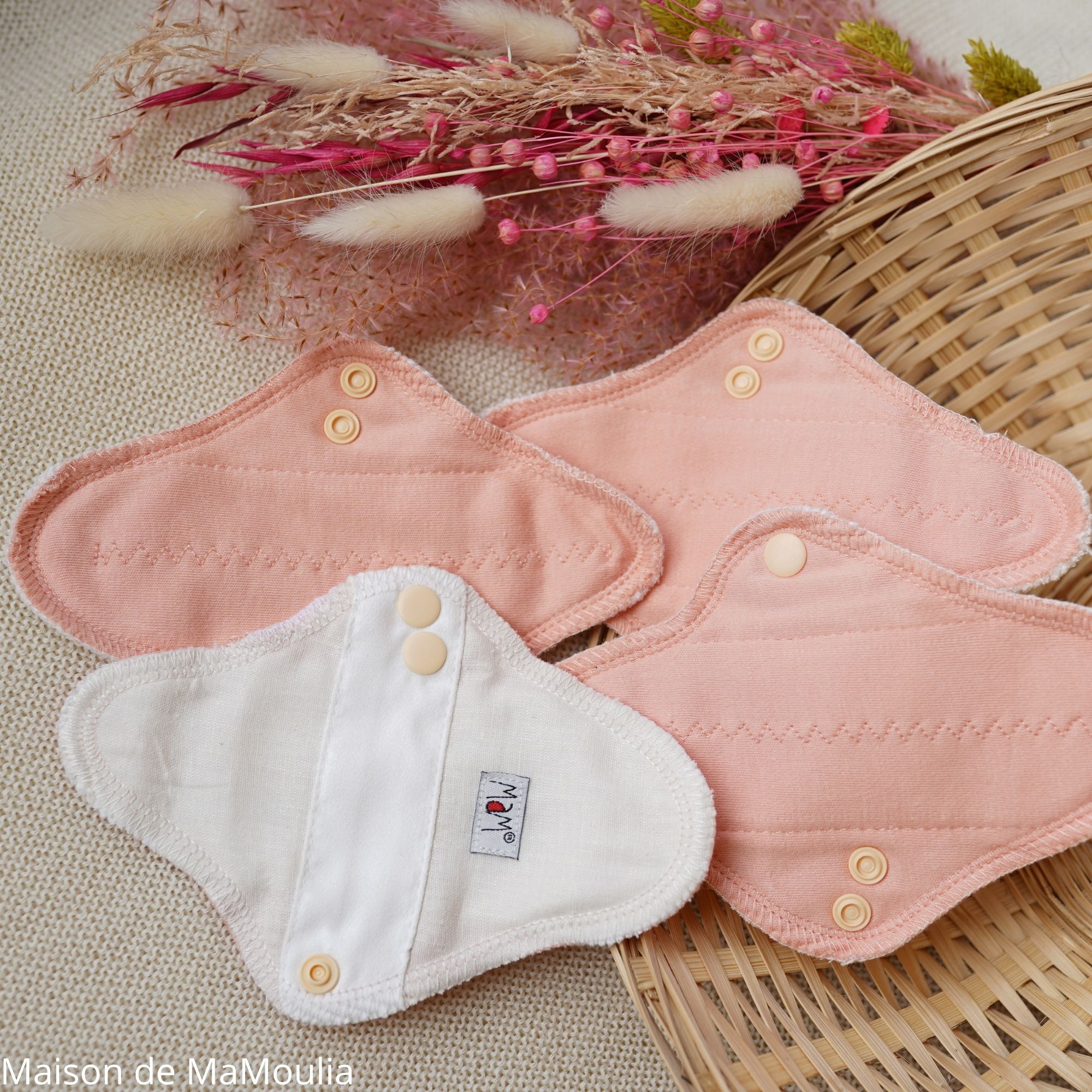 serviettes-hygieniques-lavables-mamidea-babyidea-maison-de-mamoulia-mini-peche-rose-beige-lot-ecologique-coton-bio