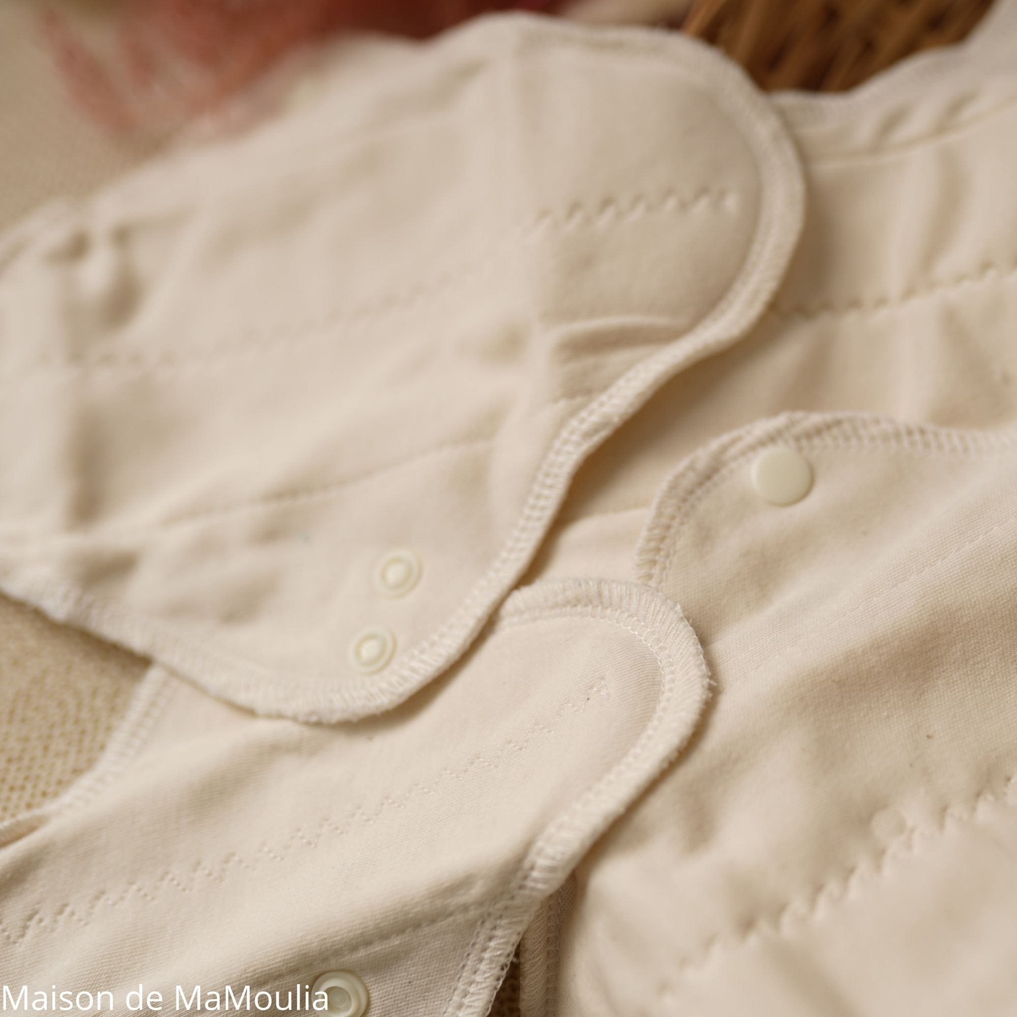 serviettes-hygieniques-lavables-mamidea-babyidea-maison-de-mamoulia-lot-essai-ecru-blanc-lot-coton-bio-ecologique-