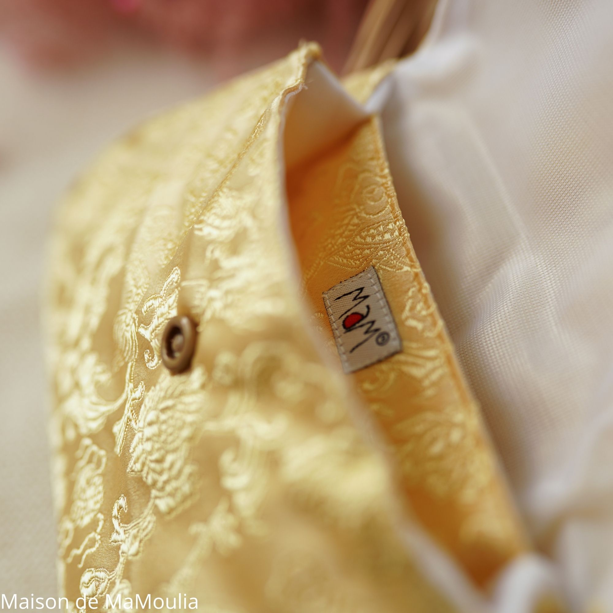 pochette-impermeable-pour-serviettes-hygieniques-lavables-mamidea-babyidea-maison-de-mamoulia- golden-jaune