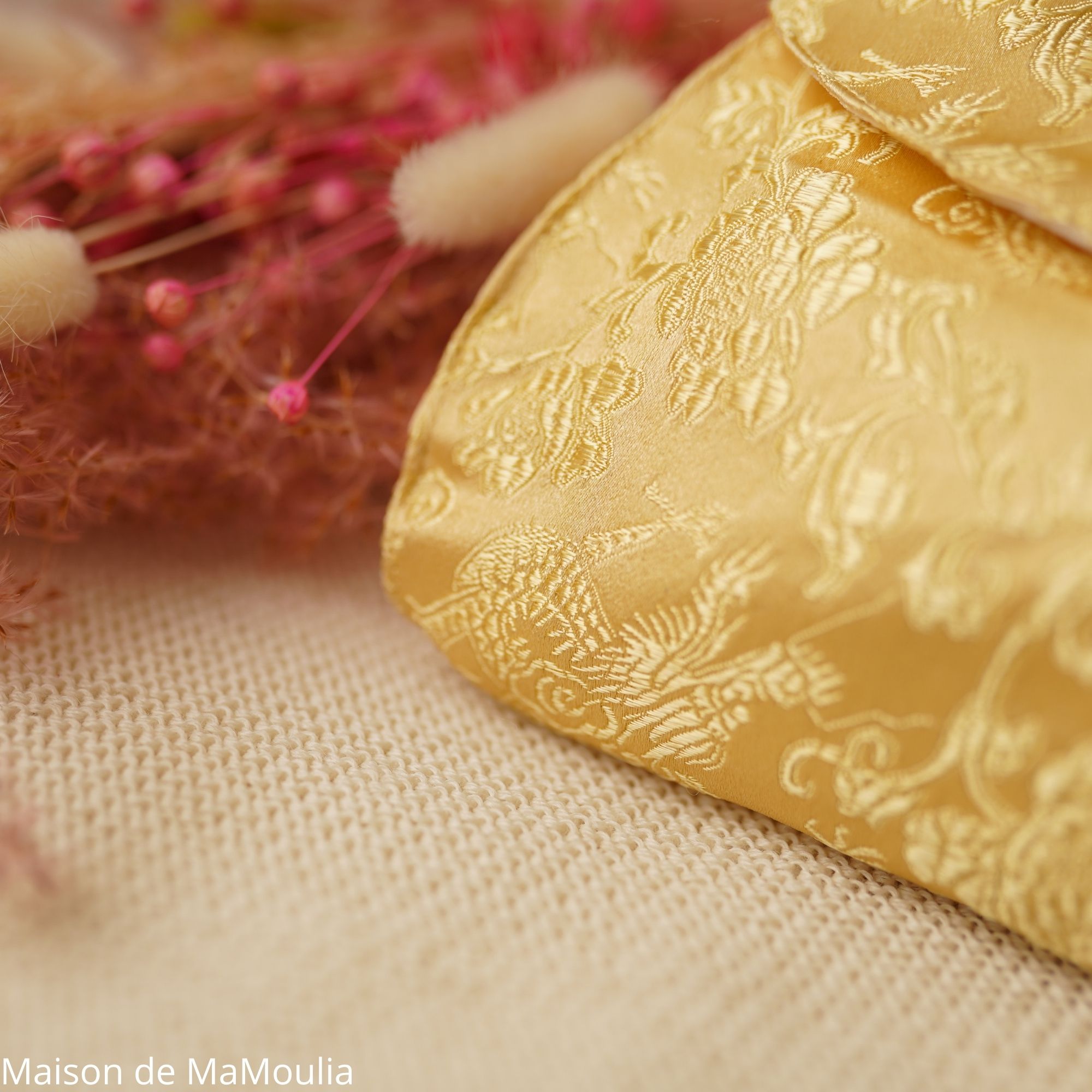 pochette-impermeable-pour-serviettes-hygieniques-lavables-mamidea-babyidea-maison-de-mamoulia-golden -jaune