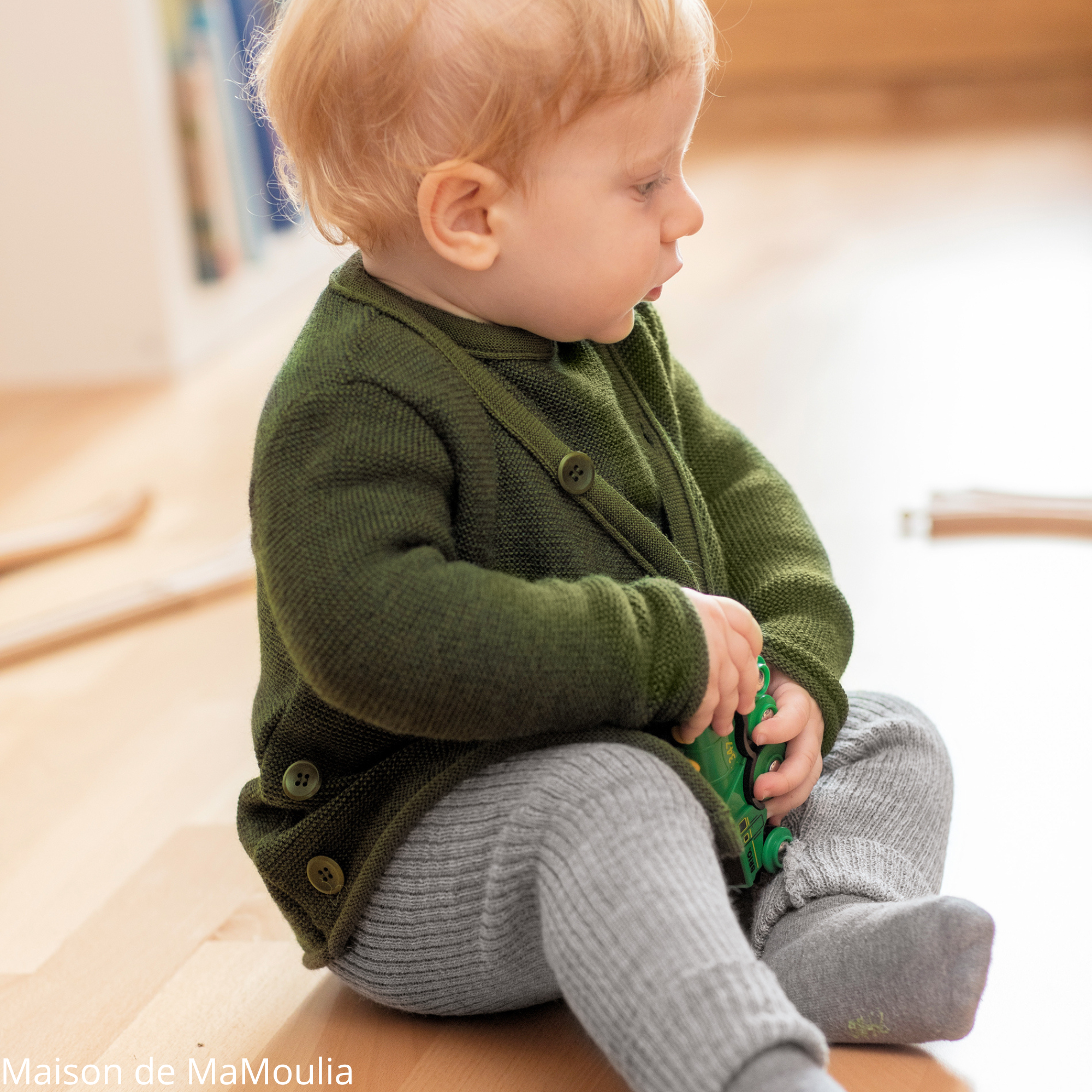 disana-melange-jacket-gilet-pure-laine-merinos-tricotee_bebe-enfant-maison-de-mamoulia-olive-anthracite-legging