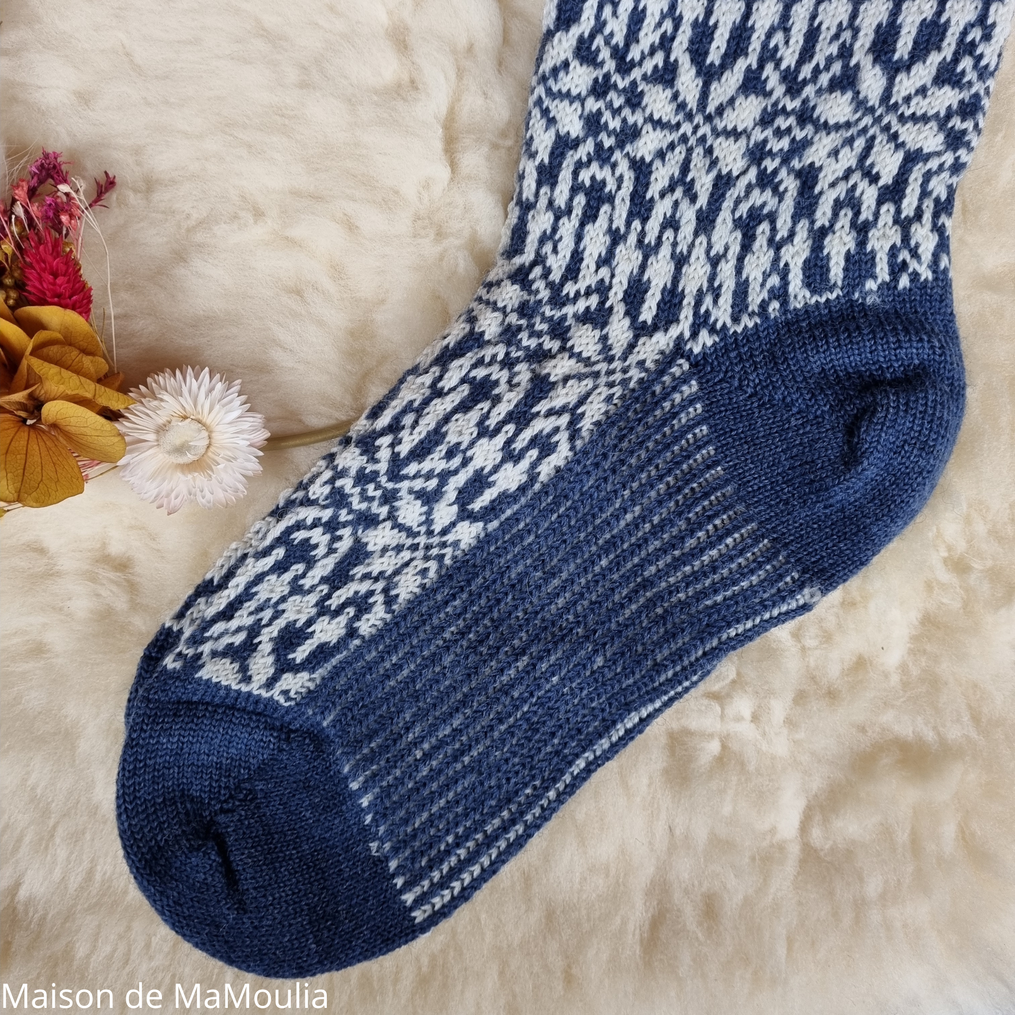 030-chaussettes-pure-laine-bio-ecologique-hirsch-natur-maison-de-mamoulia-norvegienne-adulte-ecru-bleu-marine--