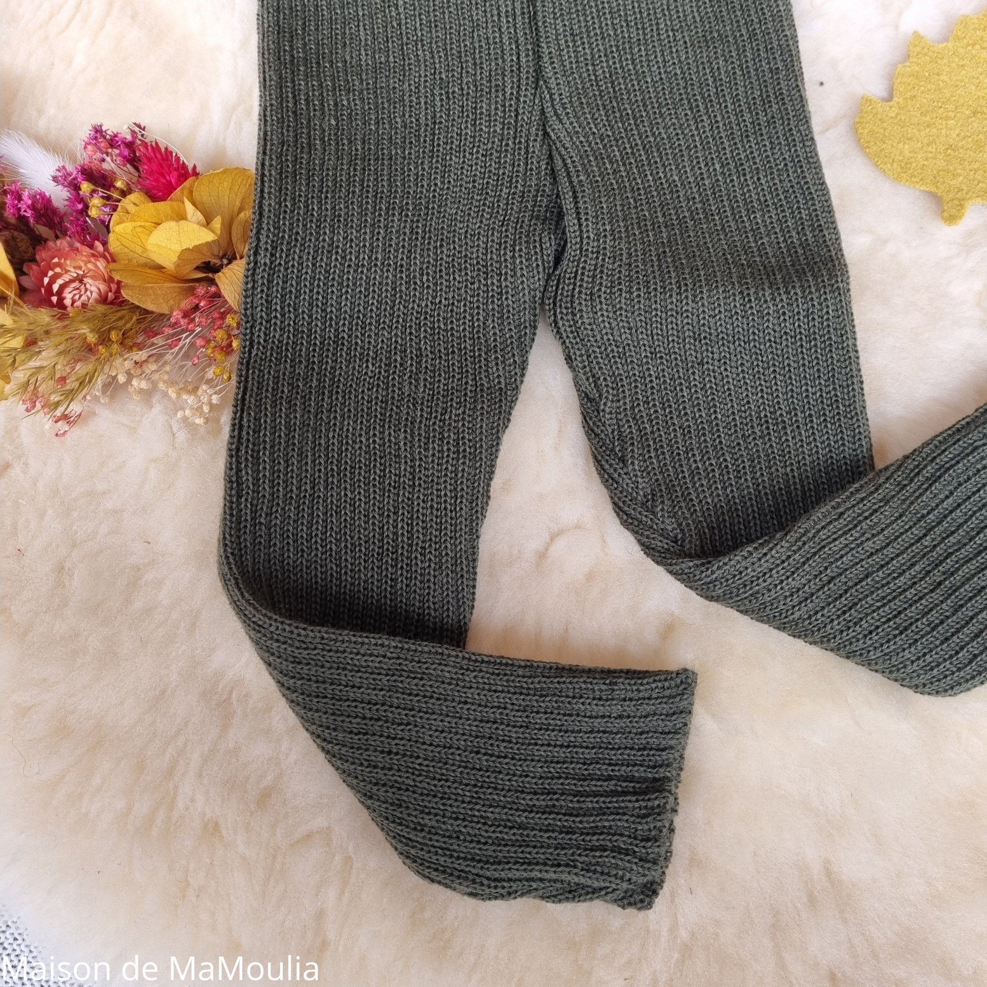 disana-legging-collant-pure-laine-merinos-tricotée-bebe-enfant-maison-de-mamoulia-vert- olive