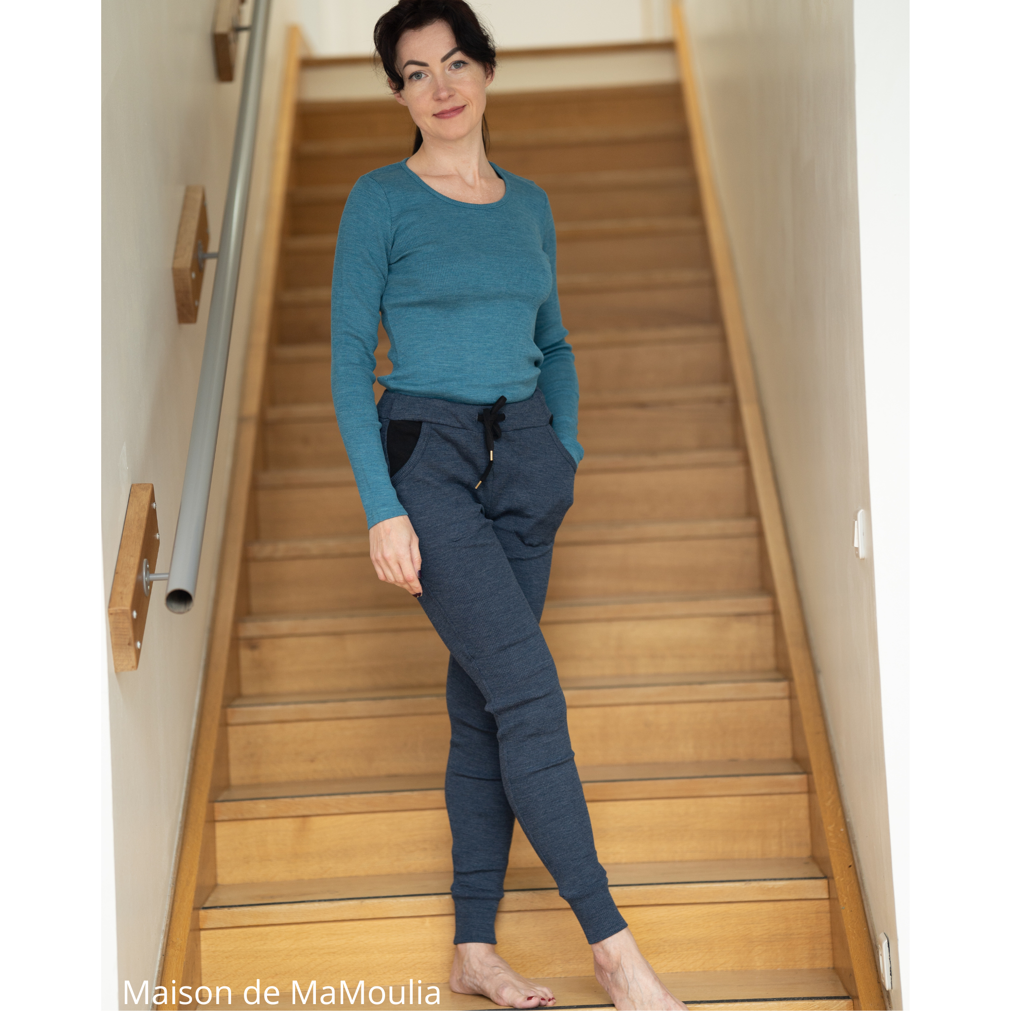 manymonths-mam-tshirt-manches-longues-pantalon-joggers-femme-ado-laine-merinos-maison-de-mamoulia-polar-winter-sea-grotto-bleu