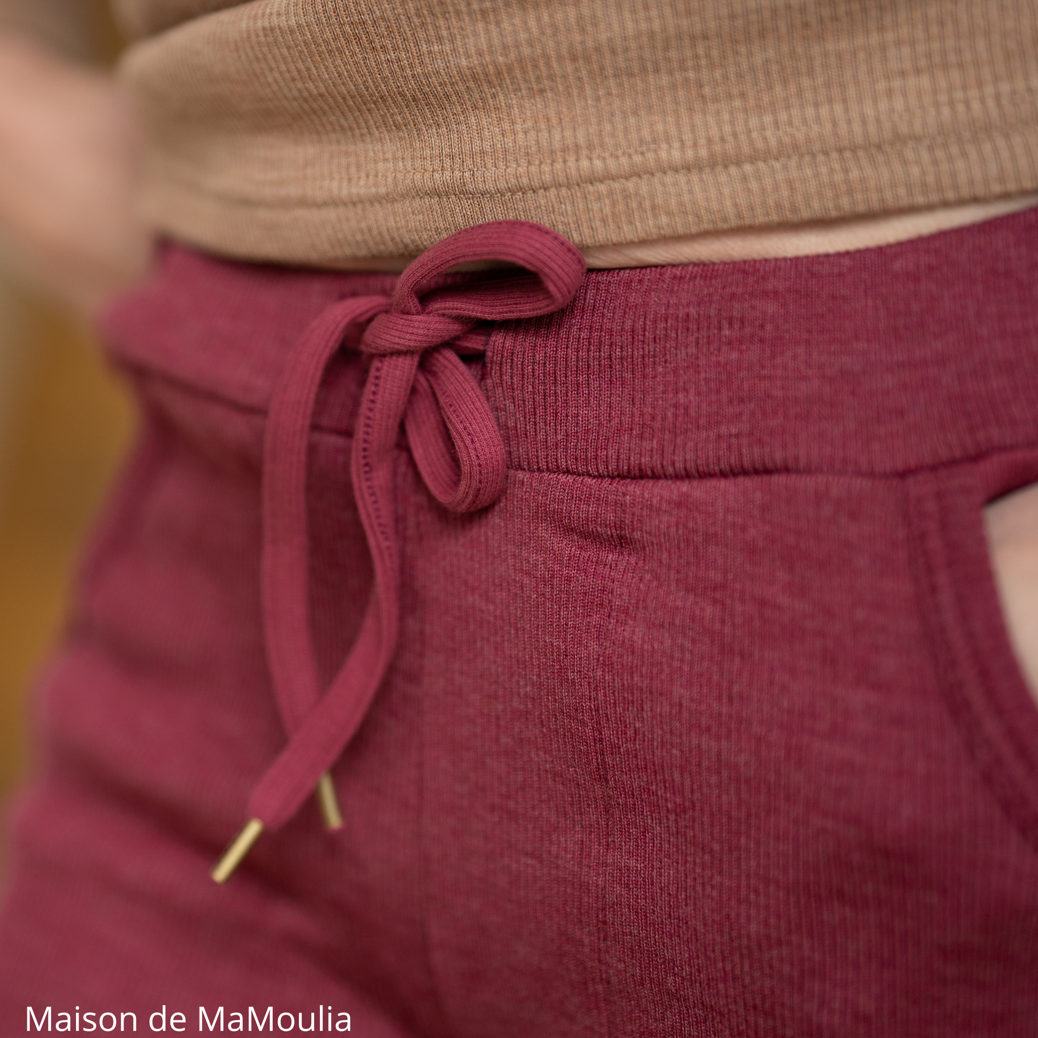 manymonths-mam-pantalon-joggers-femme-ado-laine-merinos-maison-de-mamoulia-rouge-cerise